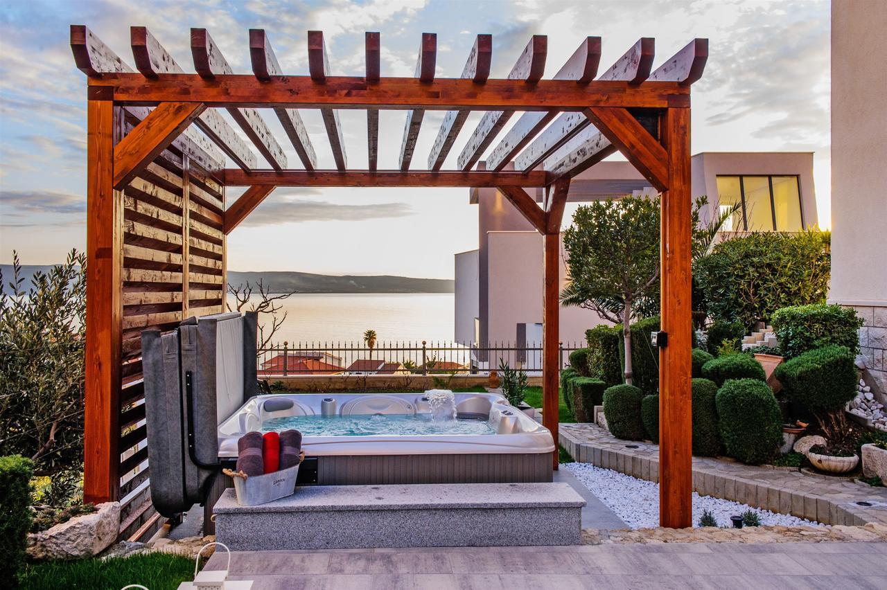 Apartment And Rooms Ana Podstrana Exterior foto